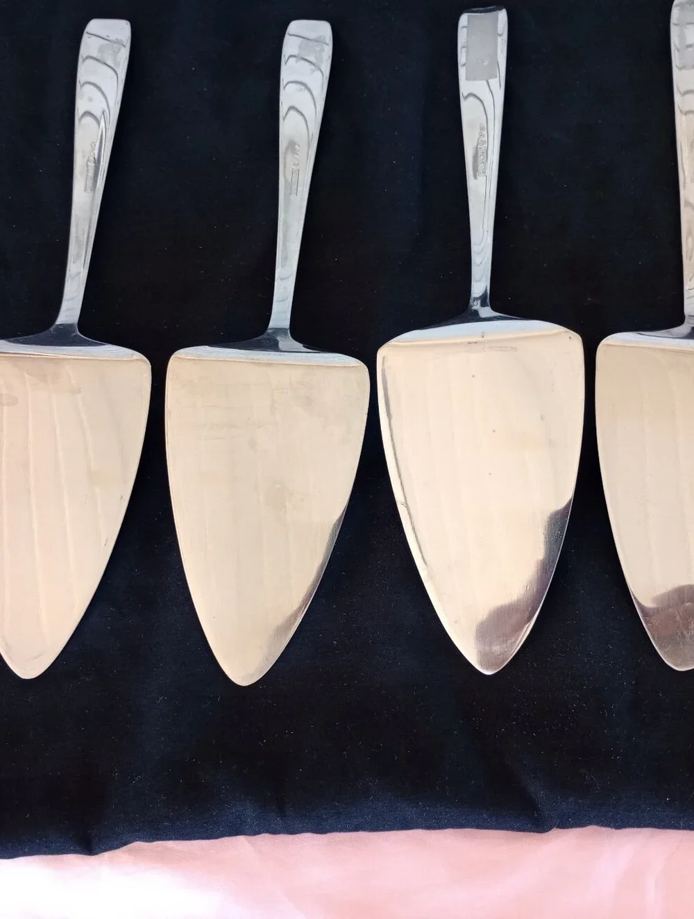 Cambridge Silversmiths Pie Server set of 4